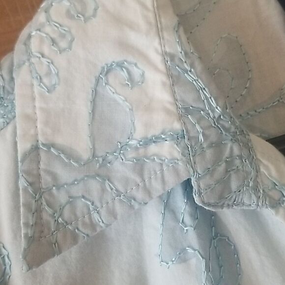 4@30.00 or 20.00:LADIES Blouse by GISELLA - Picture 9 of 16